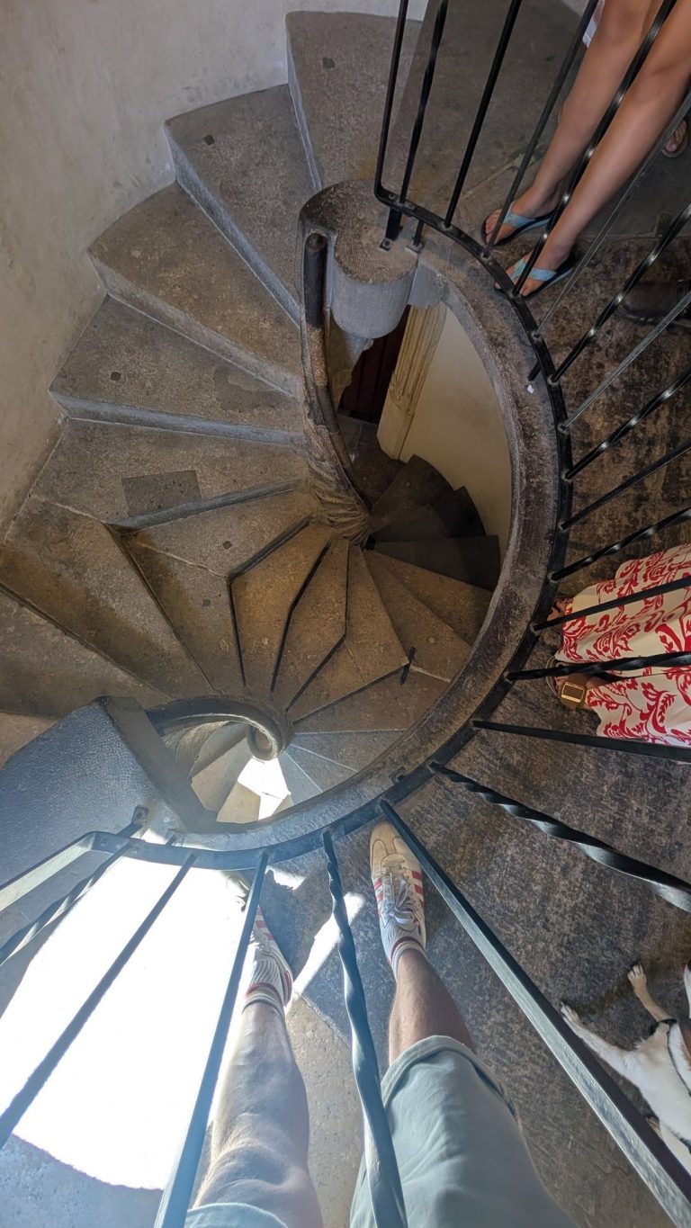 Blick in die spätgotische Doppelwendeltreppe in der Grazer Burg
