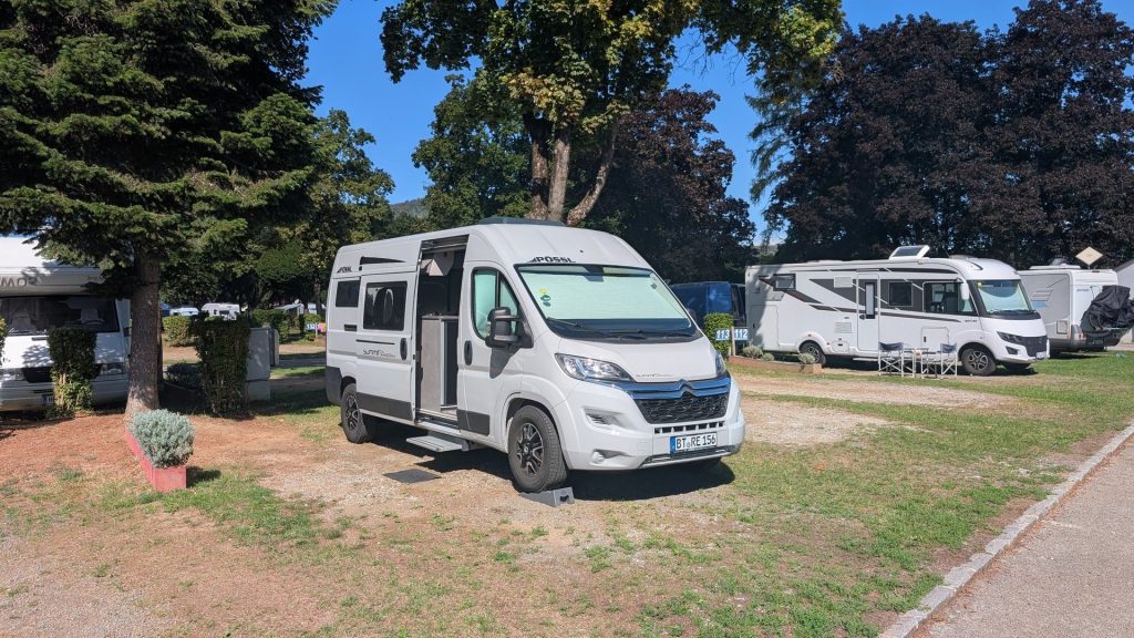 Unser Camper auf dem Reisemobil-Stellplatz Graz